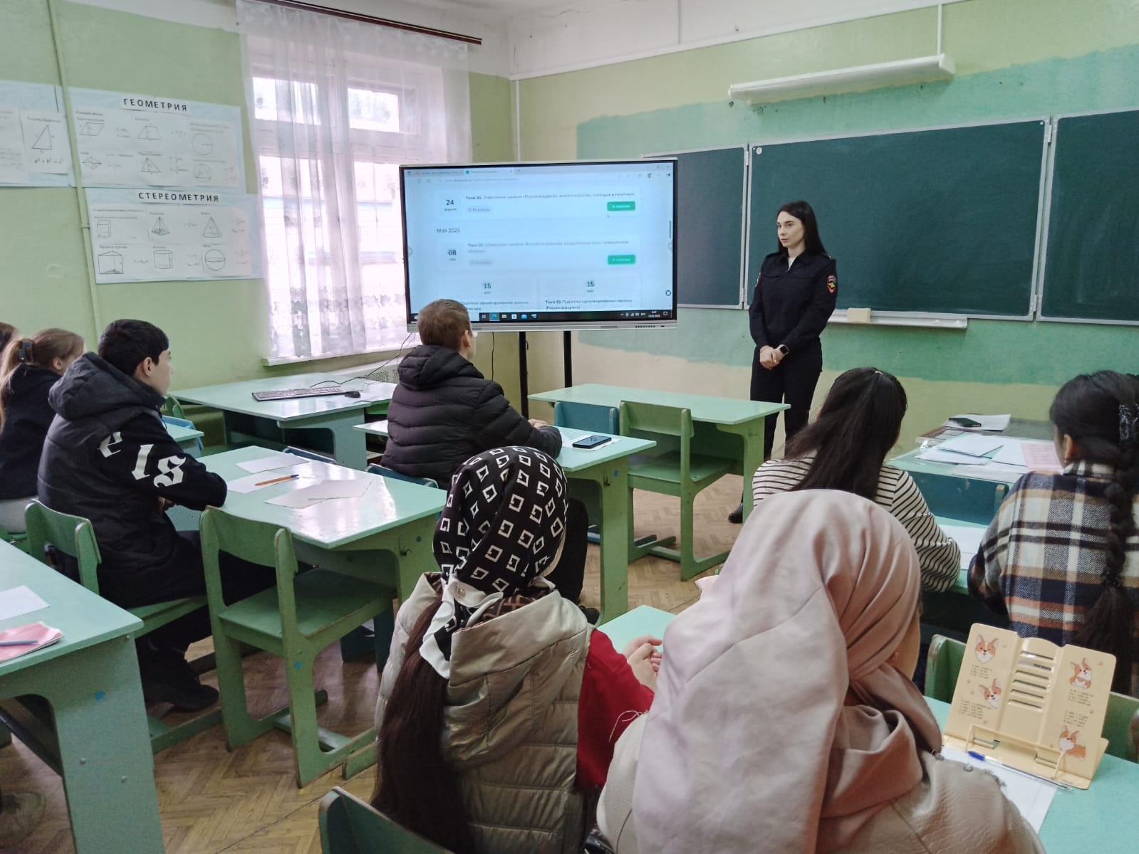 Т.А. Кузменкова провела профилактическую беседу с учениками нашей школы..